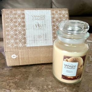 NEW Yankee Candle French Vanilla Large 22oz Jar